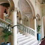 Riviera Palace Face Μεντόν