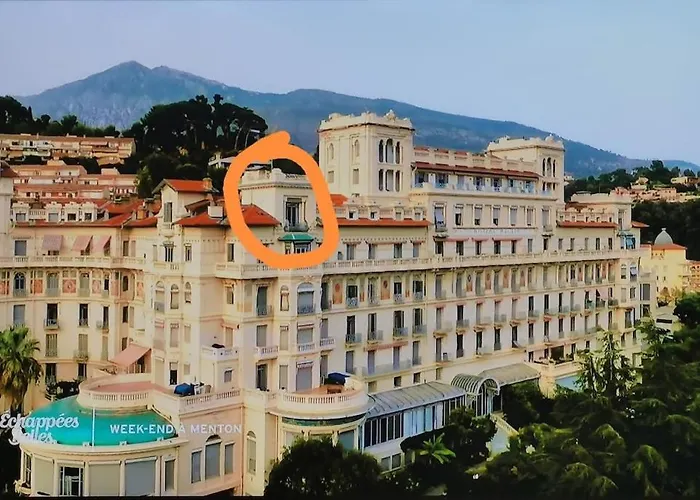 Riviera Palace Face * מנטון
